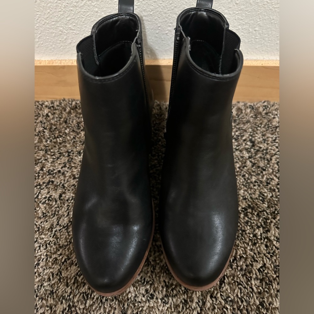 Women’s Black Ankle Booties size 7 - Picture 3 of 5